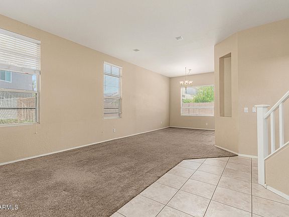 4th image of 986 W Citrus Way