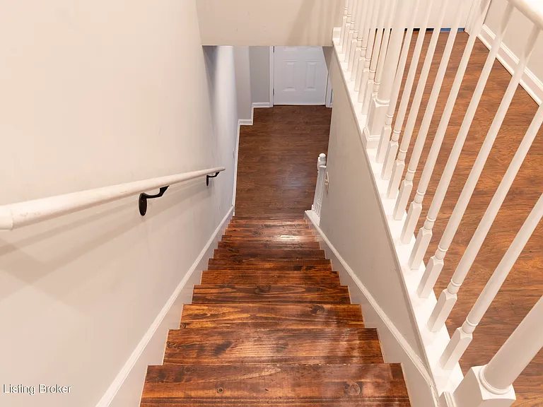 11518 Bellewood Garden Ct — Photo 15