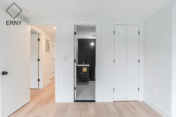 Rented by ERNY LLC | media 11