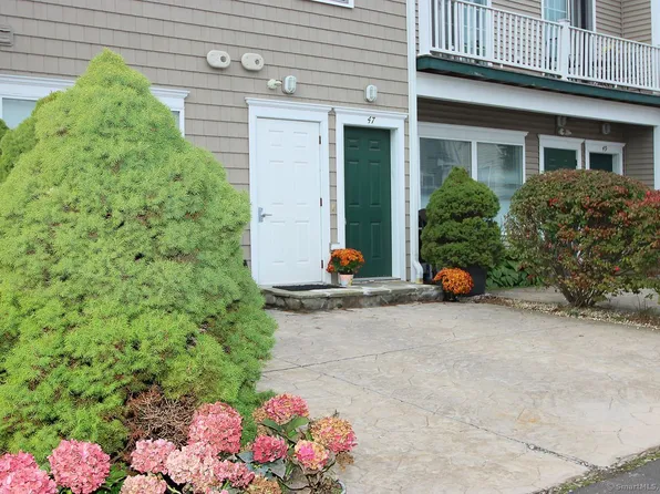 47 Beach Shore Drive #47, Milford, CT 06460