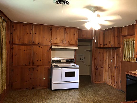 5th image of 500 Elmwood St