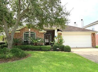 3108 Orange St, Pearland, TX 77581