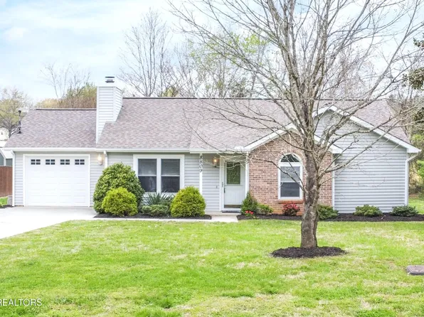 8809 Flintlock Rd, Knoxville, TN 37931