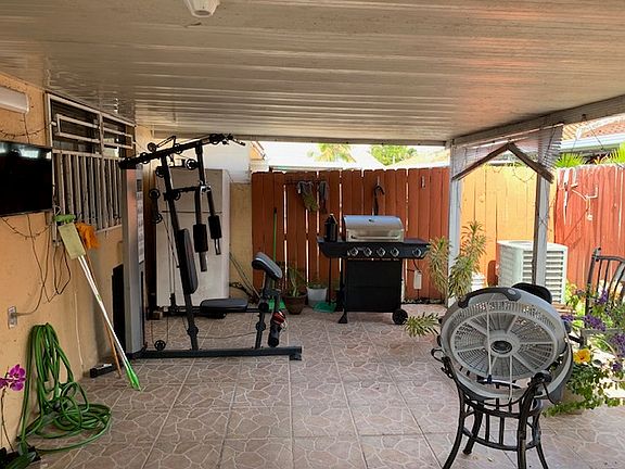 5th image of 8889 NW 118th St