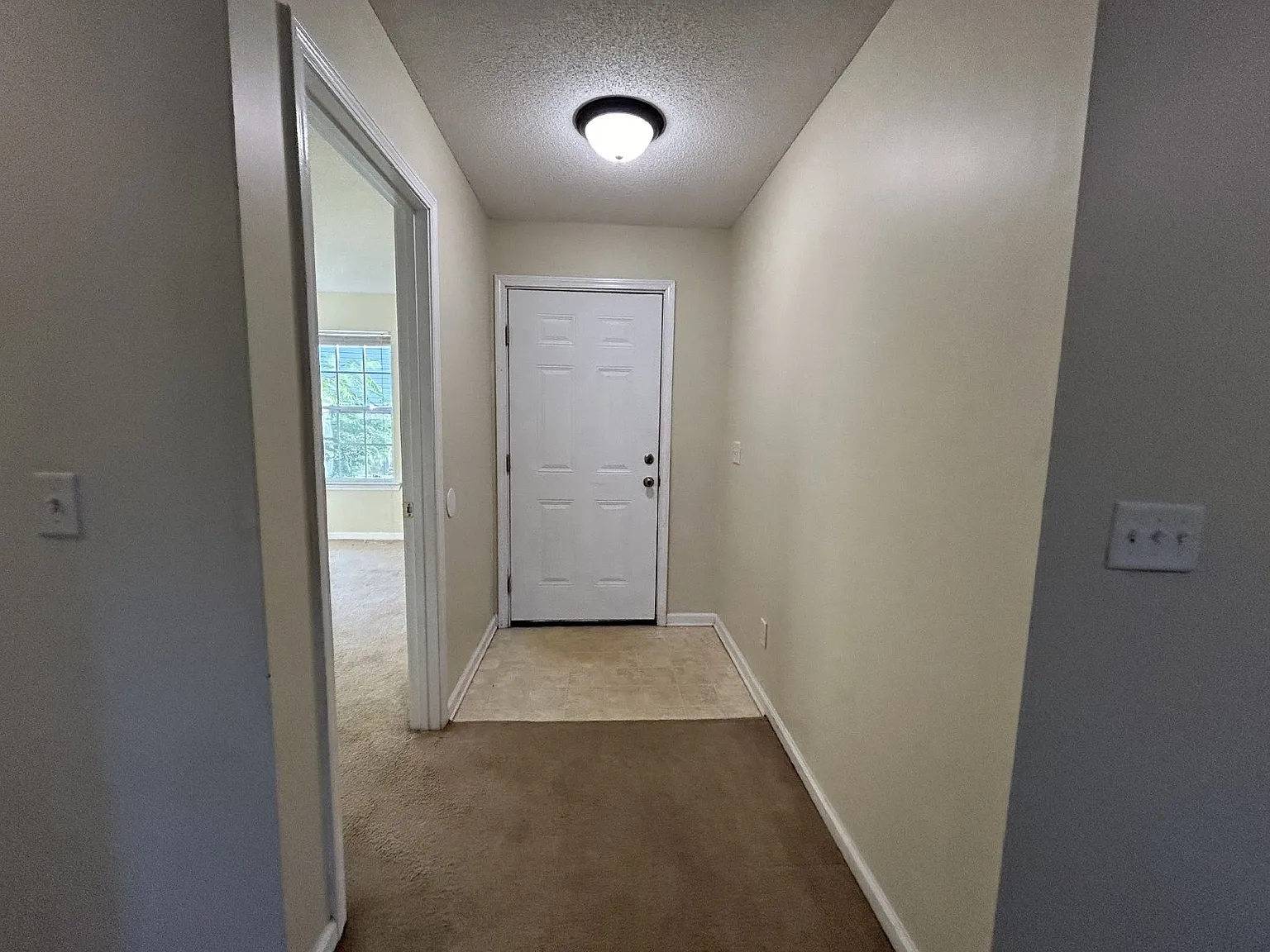 2 bed, 2.0 bath, 1075 sqft, $1,095 — Photo 3