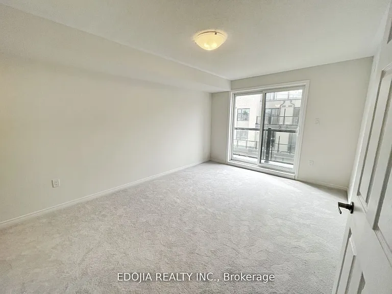20 Woodstream Dr #3 — Photo 11