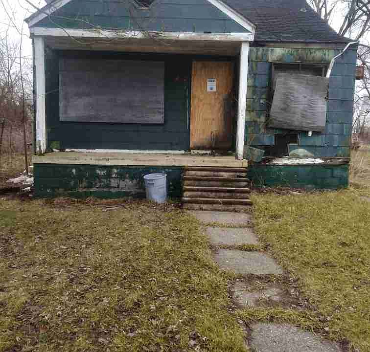 14550 Greenlawn
