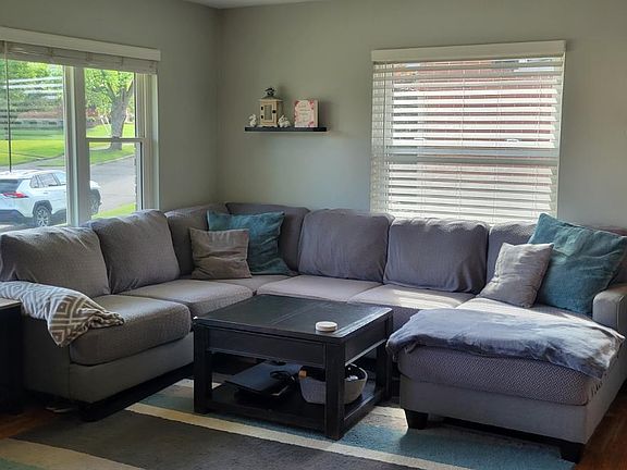 2nd image of 6019 N Glen Ave