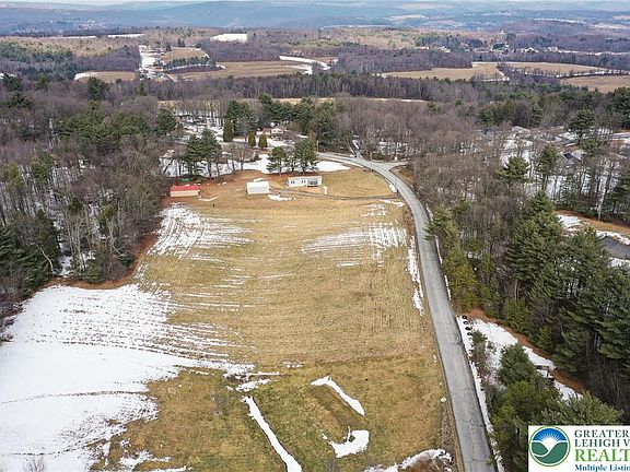 2nd image of 1115 Smithlane Rd