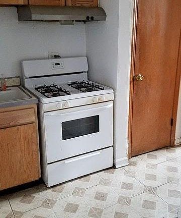 5th image of 625 N Taft Ave APT 4