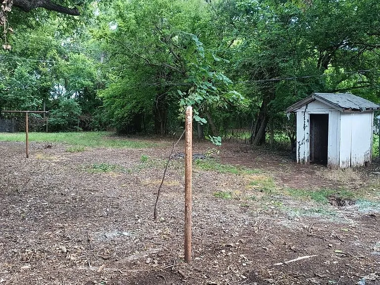 6318 Anderson Dr — Photo 3
