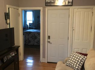 2227 Catharine St #2F, Philadelphia, PA 19146