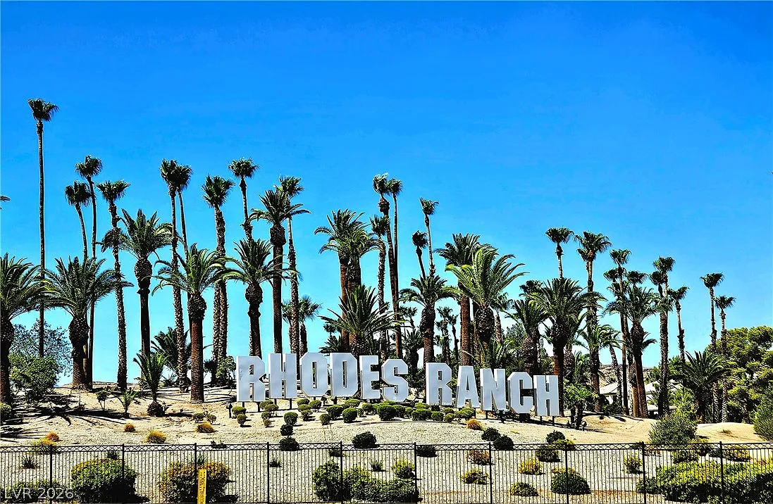 3 bed, 3.0 bath, 2667 sqft, $3,050 — Photo 1