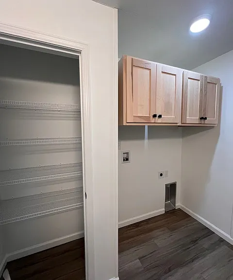 220 S Taylor St — Photo 26