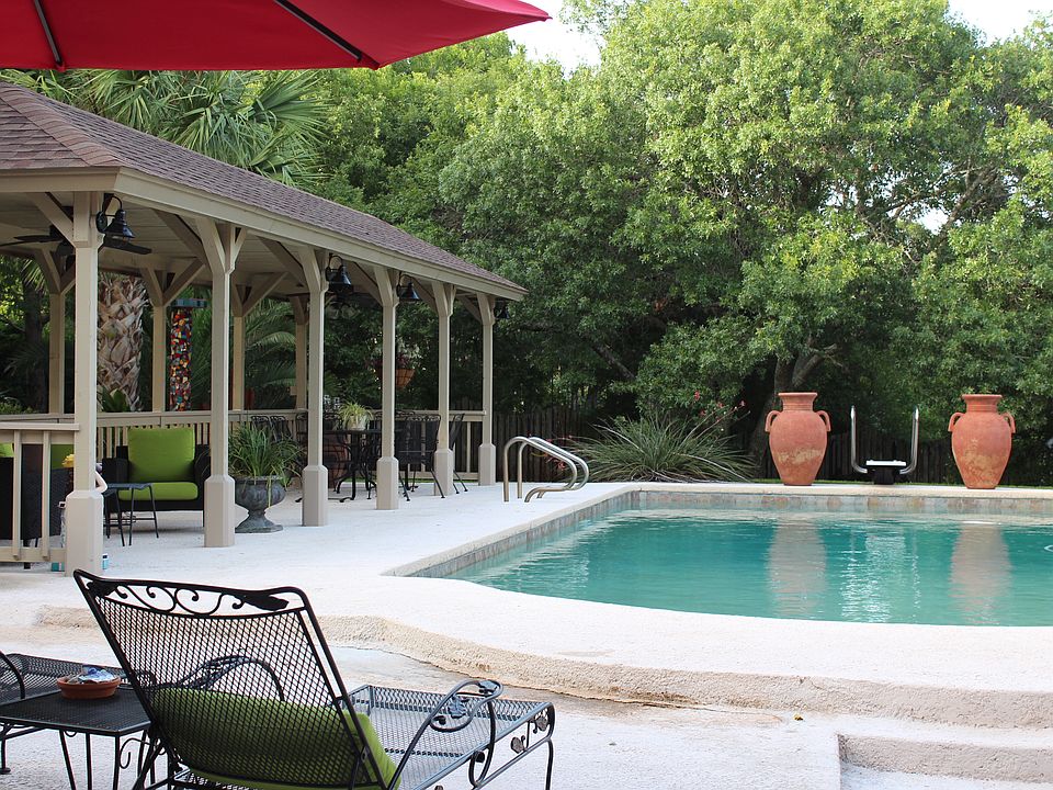 2nd image of 1203 Arronimink Cir