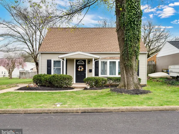 516 Lockheed Ave, Reading, PA 19601