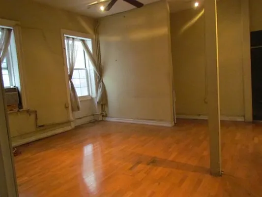 Rented by Mark David | media 6