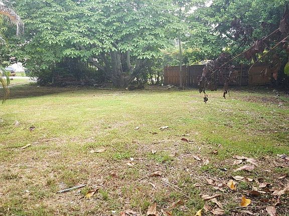 2nd image of 14935 N Spur Dr