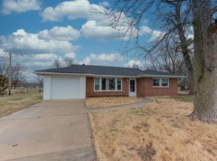 6115 N Highway 67, Florissant, MO 63034