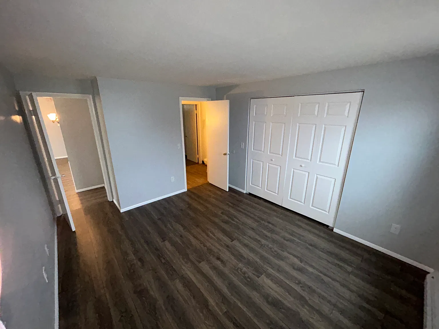 2065 Abbott Rd — Photo 2