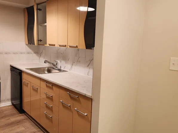 4800 Bedford Avenue image 6 of 12