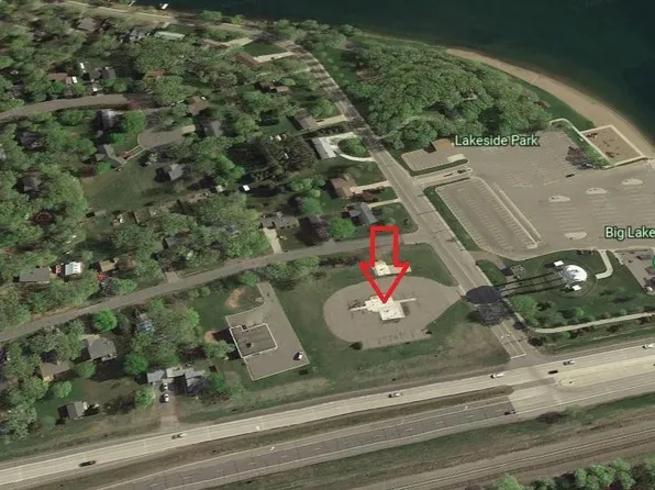 90 Lakeshore Dr, Big Lake, MN 55309