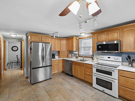 5th image of 23 Hampshire Drive