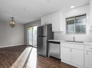 1659 Oakwood Dr, O'Fallon, MO 63366