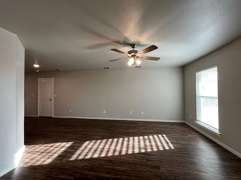 3507 Tiffin Ave — Photo 13