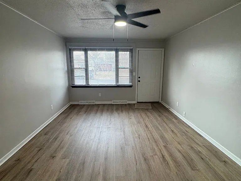2812 Mulberry Rd — Photo 9