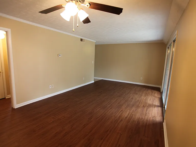 Northside Terrace — Photo 12