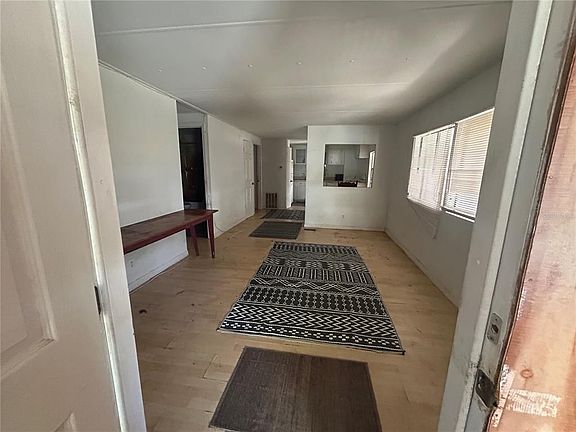 3rd image of 15483 Olive Cir