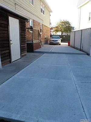 Rented by Douglas Elliman | media 34