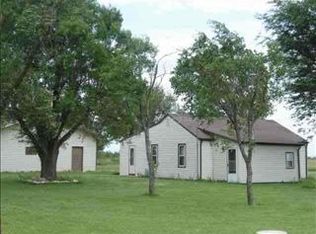 19012 SW Santa Fe Lake Rd, Douglass, KS 67039