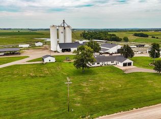 198 N 1250th Rd, Berryton, KS 66409