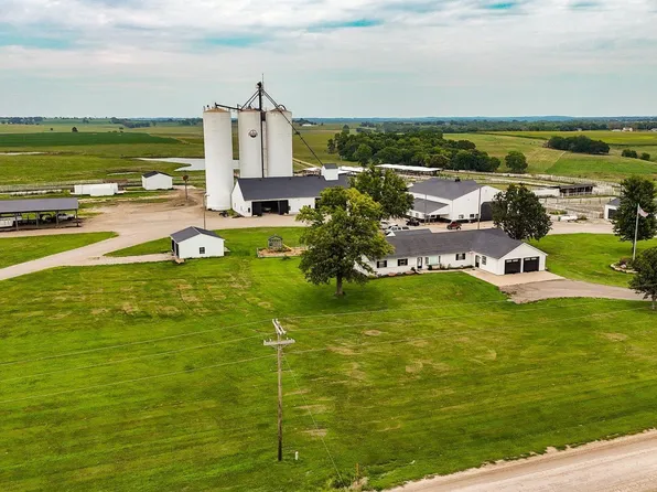 198 N 1250th Rd, Berryton, KS 66409