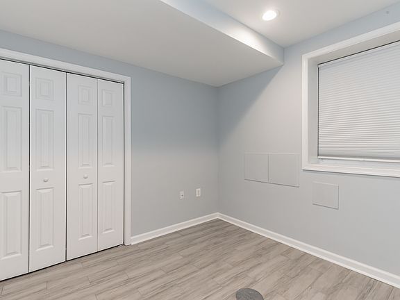 2nd image of 1360 D St SE #B