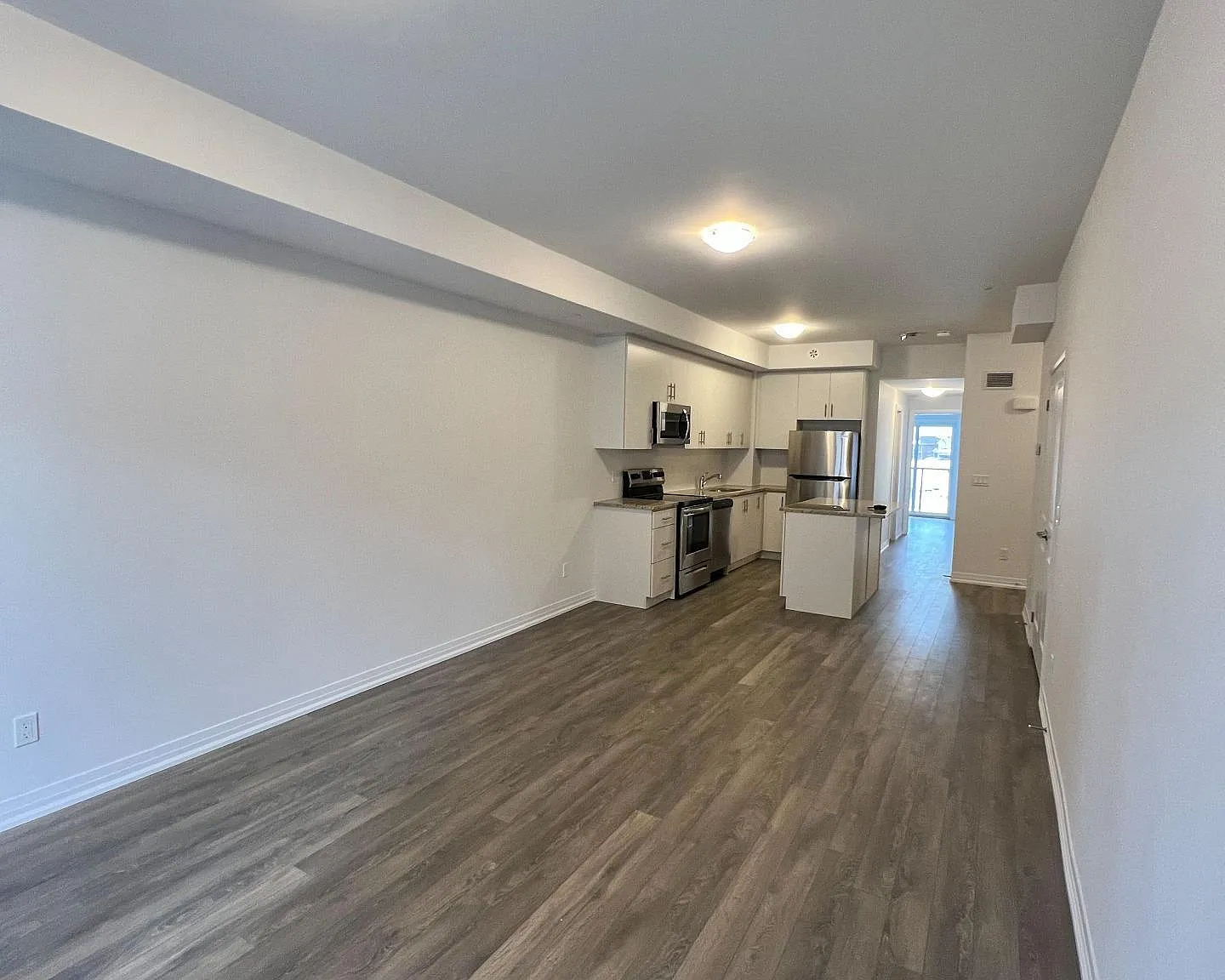 3 bed, $2,500 — Photo 4