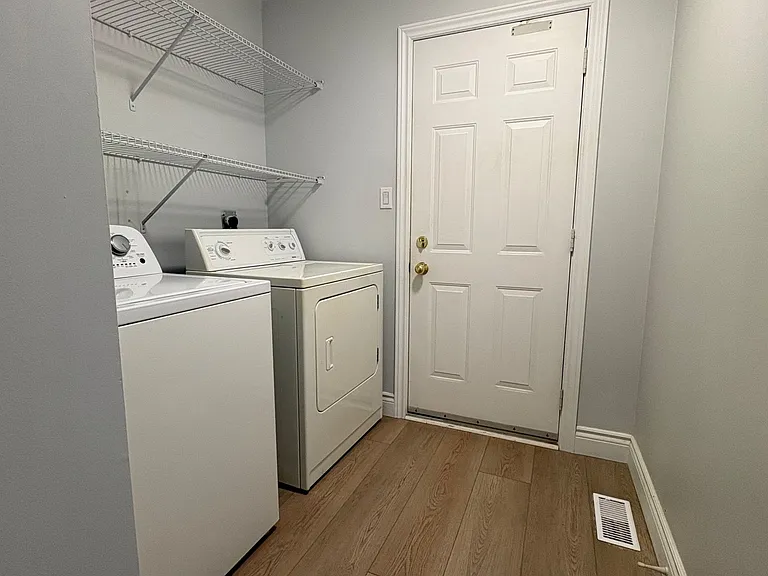8 Whitney Ct — Photo 17