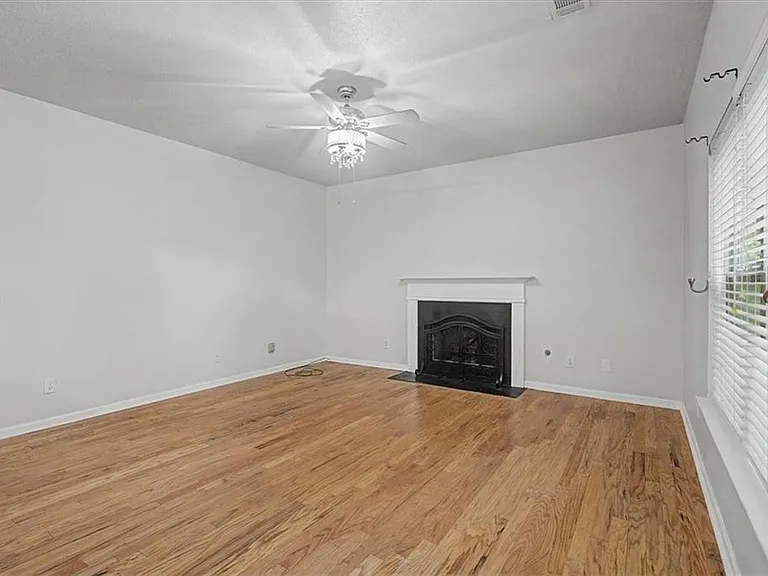 1025 Balsam Wood Trl — Photo 11