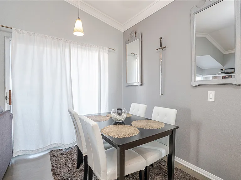 1276 El Cortez Ct — Photo 9