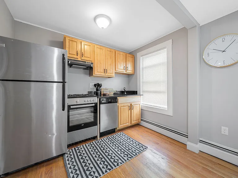 16 Mitchell St #3 — Photo 12