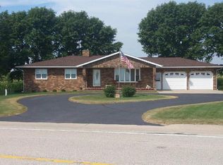 20419 Stone Bridge Rd, Monticello, IA 52310