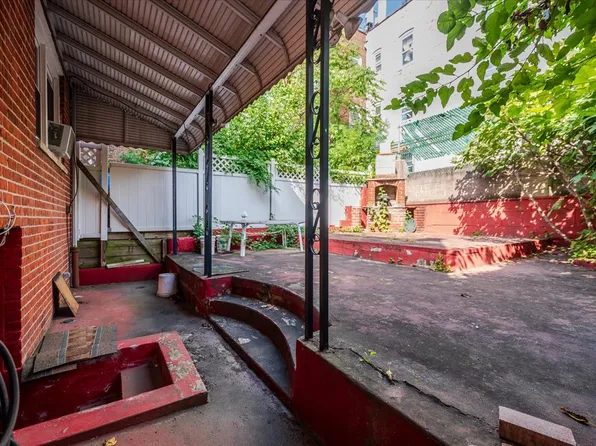 1405 East 233rd Street image 27 of 31