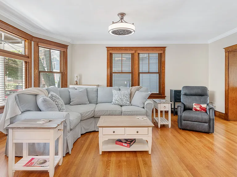 8 Bush St — Photo 14