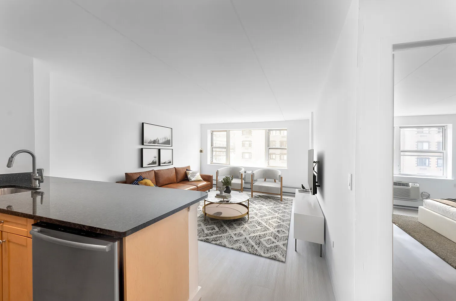 301 Elizabeth Street — Photo 1