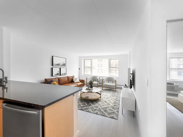 301 Elizabeth Street 905 image 1 of 15
