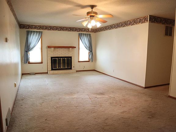 2nd image of 2212 4th Ave
