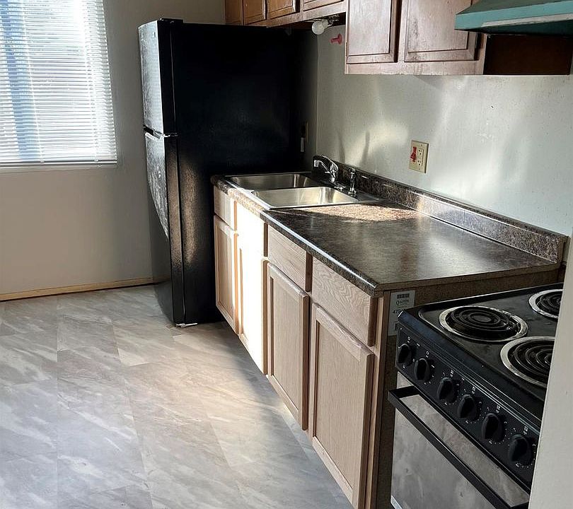 2nd image of 4422 S 25th St APT 10