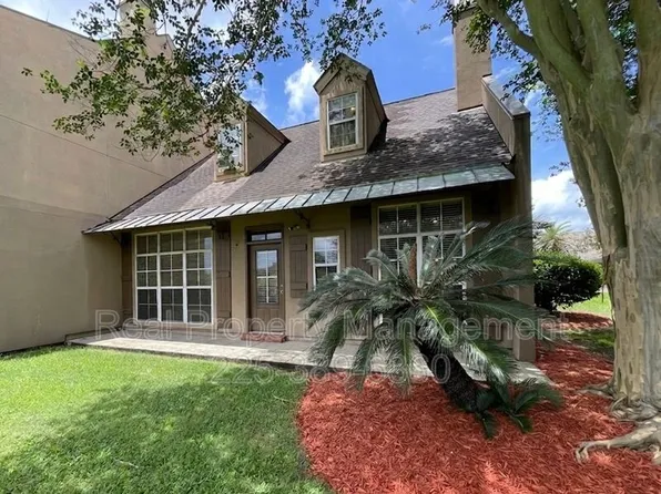 40056 Champion Tif Dr, Gonzales, LA 70737